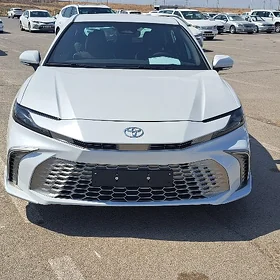 Toyota Camry 2025