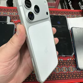 IPhone 17pro Max