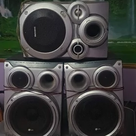 колонка музыкальный