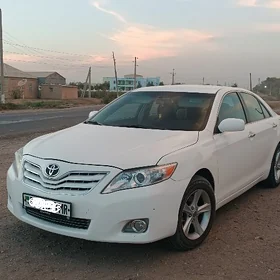 Toyota Camry 2010