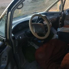Toyota Previa 1992