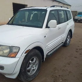 Mitsubishi Montero Sport 2002