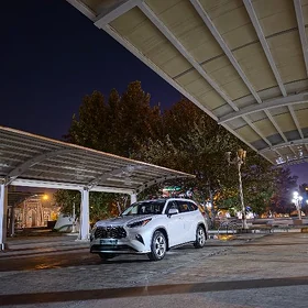 Toyota Highlander 2022