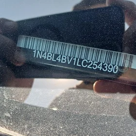 Nissan Altima 2021