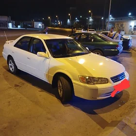Toyota Camry 2000