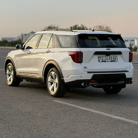 Ford Explorer 2022
