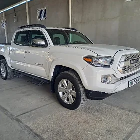 Toyota Tacoma 2018