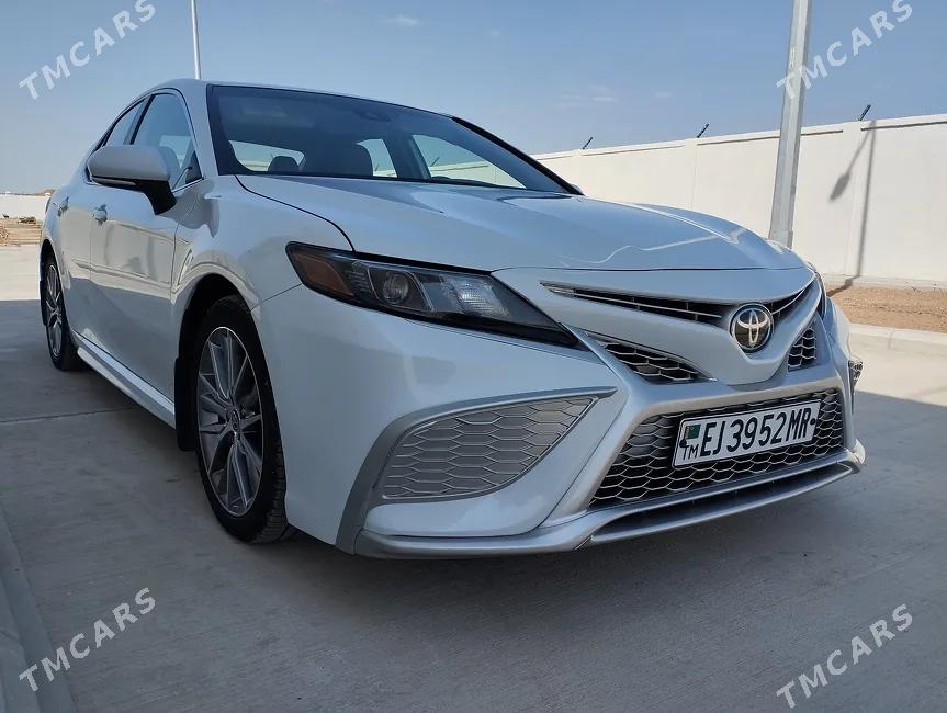 Toyota Camry 2022 - 1