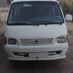 Toyota Hiace 2004