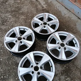 15lik toyota diska