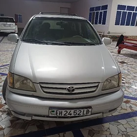 Toyota Sienna 2001