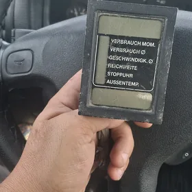 Opel 1995 sagat pribor