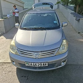 Nissan Versa 2010
