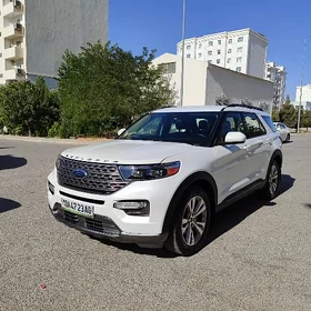 Ford Explorer 2022