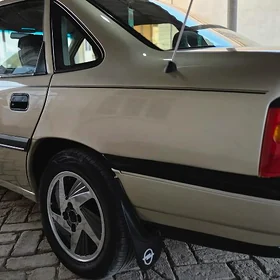 Opel Vectra 1989