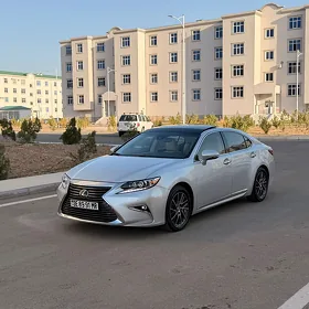 Lexus ES 350 2016