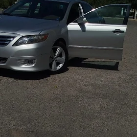 Toyota Camry 2010