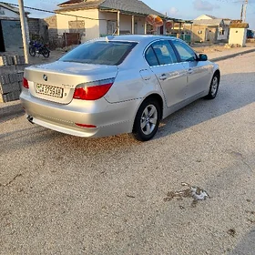 BMW E60 2004