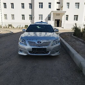 Toyota Camry 2010