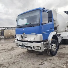 Mercedes-Benz ACTROS 3331 2004