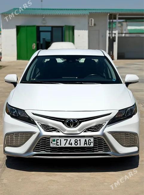 Toyota Camry 2021 - 1