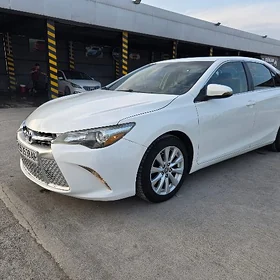 Toyota Camry 2017