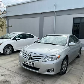 Toyota Camry 2010