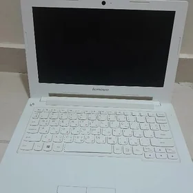 Noutbuk okuwcy lenovo