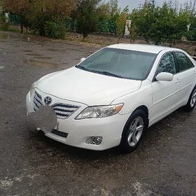 Toyota Camry 2011