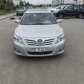 Toyota Camry 2011