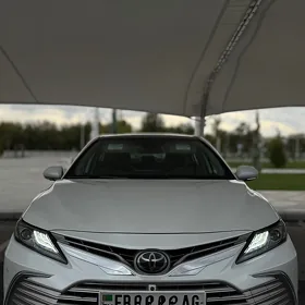 Toyota Camry 2023