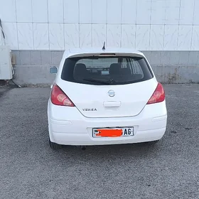 Nissan Versa 2010