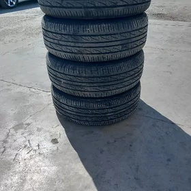 215 60 16 komplekit yyl 25