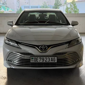 Toyota Camry 2020