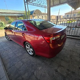 Toyota Camry 2011