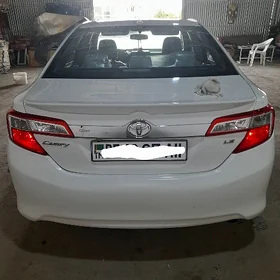 Toyota Camry 2012