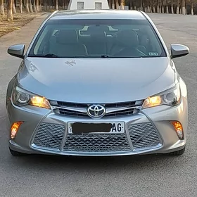 Toyota Camry 2015