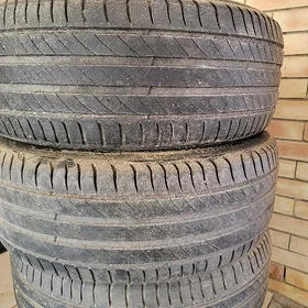 Teker  205 55 16 MICHELIN