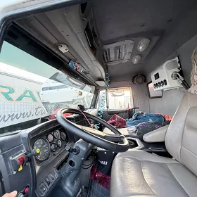 Kamaz 6520 2012