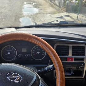 Hyundai H100 2012