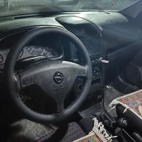 Opel Astra 2001