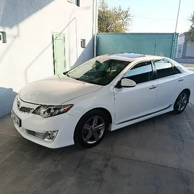Toyota Camry 2011
