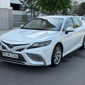 Toyota Camry 2021