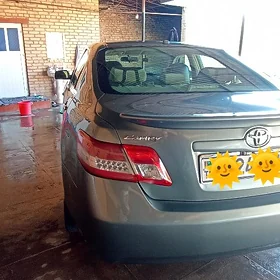 Toyota Camry 2011