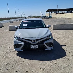 Toyota Camry 2022