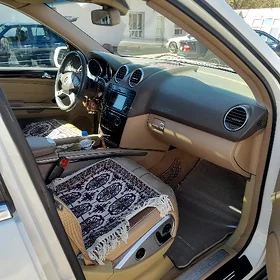 Mercedes-Benz ML350 2008
