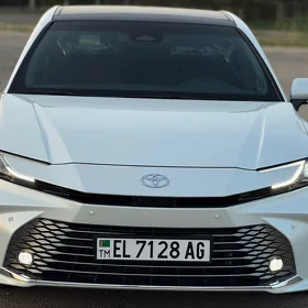 Toyota Camry 2025