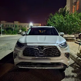 Toyota Highlander 2021