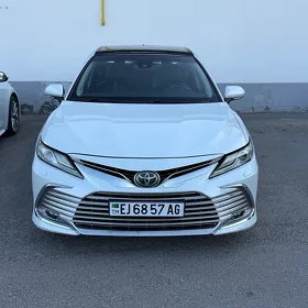 Toyota Camry 2018