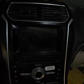 ford explorer magnitafon